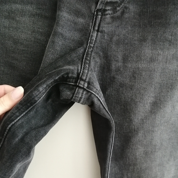 Aritzia Denim Forum The Arlo High Rise Straight Jeans in Black Licorice 31 - Picture 7 of 16